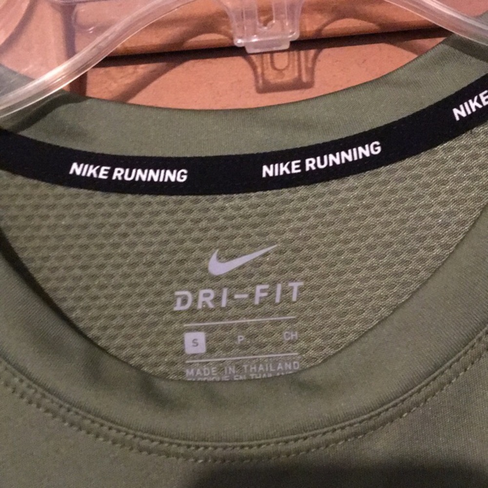 Nike tank - Picture 3 of 3
